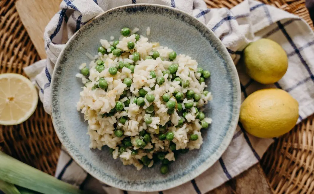 Sekrety idealnego risotto - sprawdzone techniki i składniki