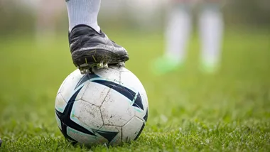 CKS Piast wraca na fotel lidera. Młodzież wygrała także 10:3