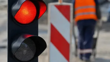 Awaryjna naprawa przepustu w Chybiu. Na Bielskiej ruch wahadłowy