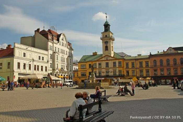 Rekordowa liczba wniosków o 800 plus w woj. śląskim - już 135 tys. rodziców sięgnęło po wsparcie