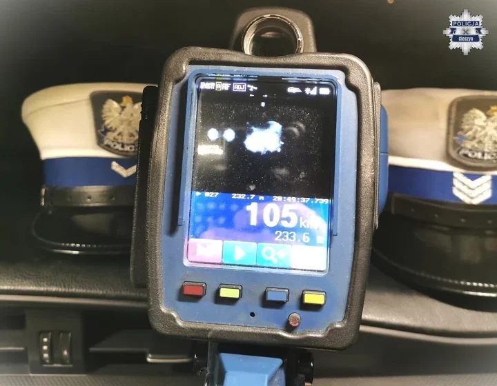 105 km/h w Cieszynie - 20-latek stracił prawo jazdy po jednym manewrze