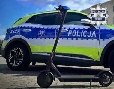 Hulajnoga rozpędzona do 50 km/h. Kontrola policji skończyła się upadkiem