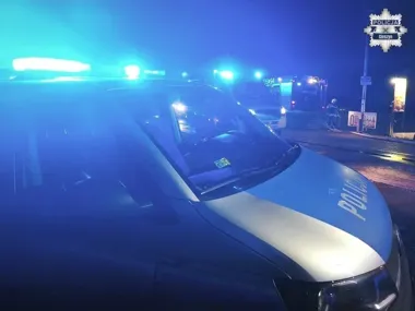 Nocny pożar w Ustroniu - strażacy znaleźli 18-latkę w domu