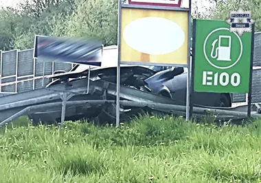 Ukradł tablice i wpadł po kolizji - policjanci połączyli tropy w kilka minut