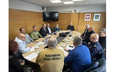 Służby z powiatu cieszyńskiego szukają wspólnych odpowiedzi na codzienne zagrożenia