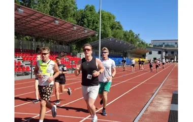 Bieg po zdrowie w Cieszynie. Uczniowie zamienili ruch w szkolną rywalizację