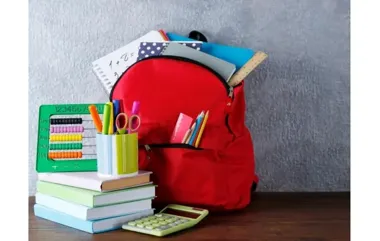 300 zł na szkolną wyprawkę tylko online. ZUS przyjmuje wnioski