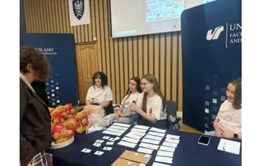 Wampiriada w Cieszynie znów przyciągnęła tłumy. Krew i nauka w jednym miejscu