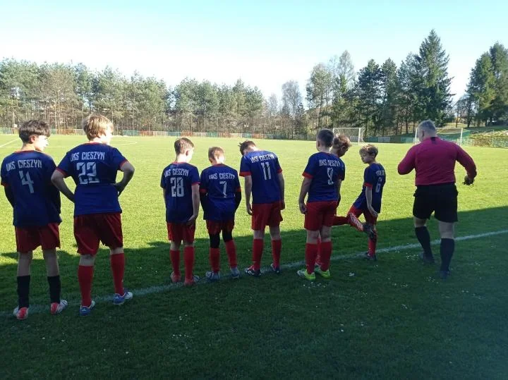 Wiosna zaczęła się od bolesnej lekcji dla młodzików UKS Cieszyn w Kaczycach