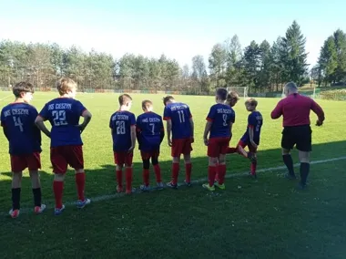 Wiosna zaczęła się od bolesnej lekcji dla młodzików UKS Cieszyn w Kaczycach