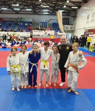Młodzi judocy z Cieszyna wrócili z Sosnowca z kompletem miejsc na podium