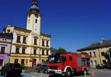 Dym na schodach i jedna osoba do ewakuacji. Urząd w Strumieniu sprawdził procedury