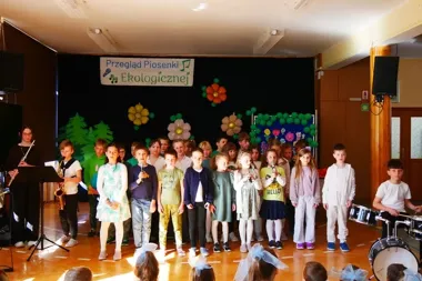 Młode głosy o przyrodzie wypełniły SP2. Finał był wyjątkowo symboliczny